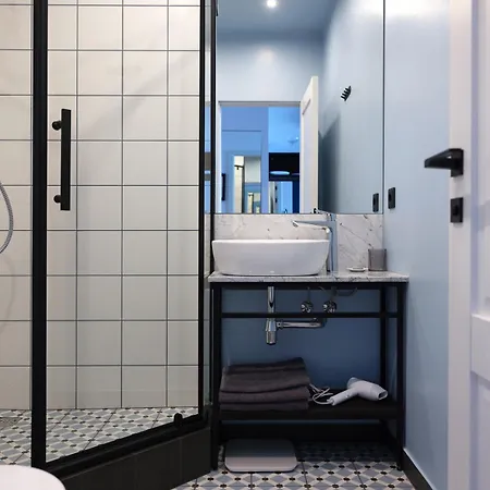 Aparthotel Miro Center - Quiet Chic, Self Check-in *