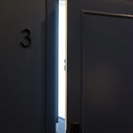 Miro Center - Quiet Chic, Self Check-in Aparthotel